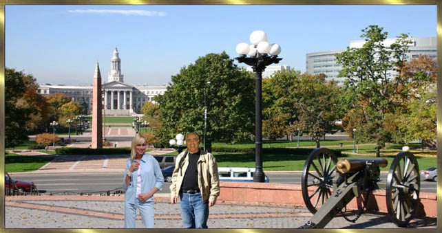 Jeanette und ich. Im Hintergrund das Capitol von Denver