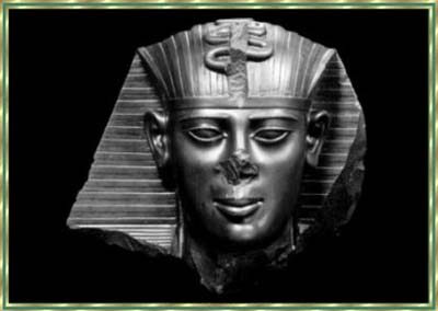 Totenmaske von Pharao Amasis.