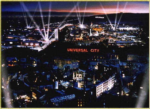 Die Universal City bei Nacht