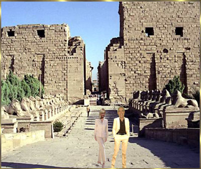 Die Widder-Allee zum Tempel von Karnak