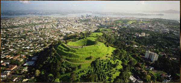 Blick vom Mt. Eden auf Auckland