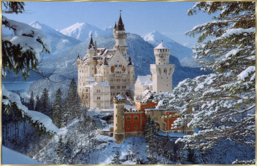 Das weltbekannte Mrchenschloss Neuschwanstein im Winter